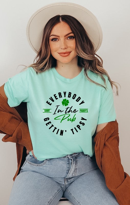 Everybody in the Pub Gettin' Tipsy Tee